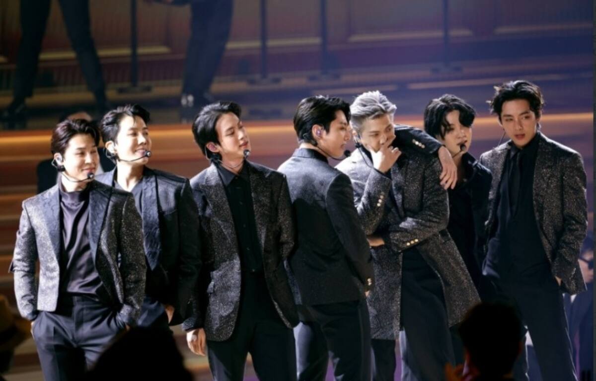 BTS presentó 'Butter' en el escenario de los Grammy - Créditos: Twitter