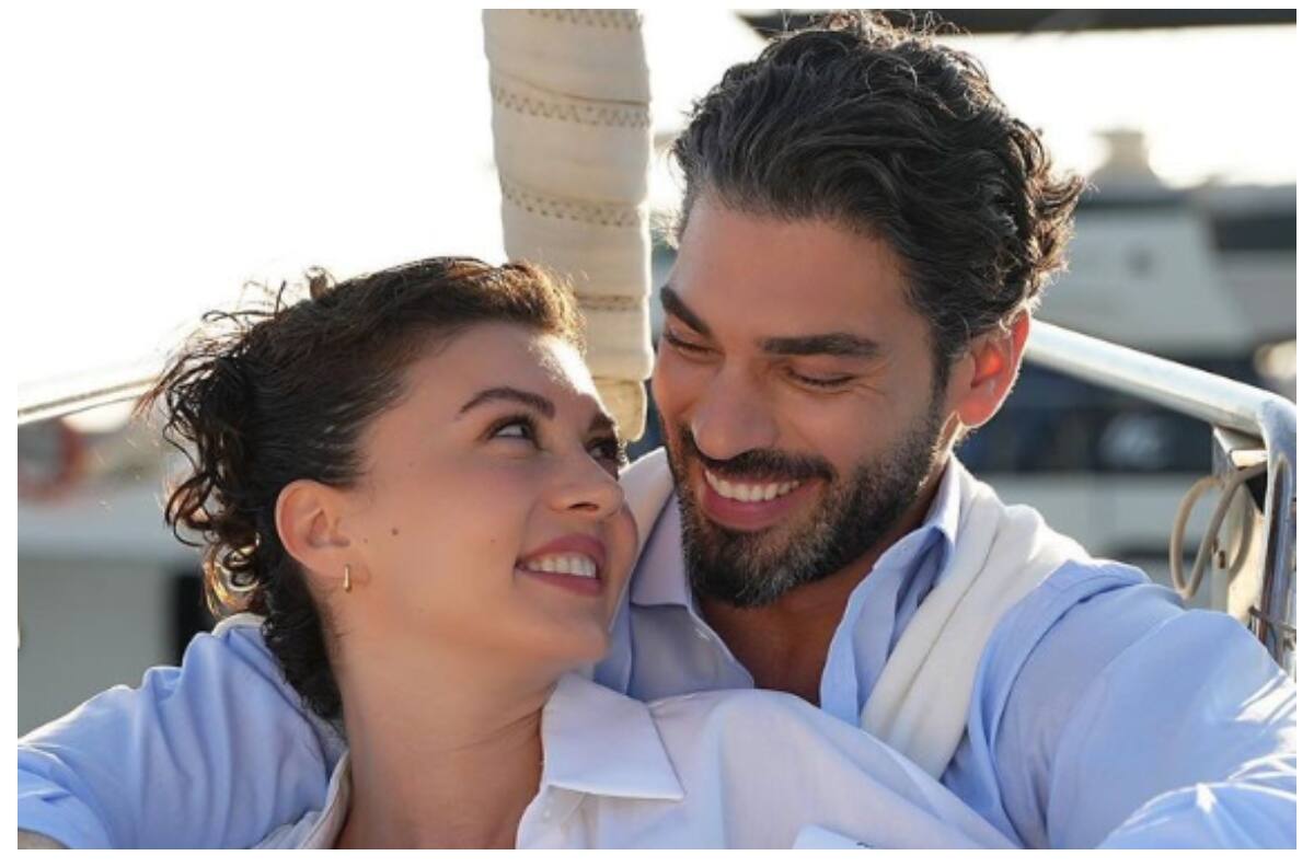 Burcu Özberk brilla al aparecer con nuevo galán televisivo