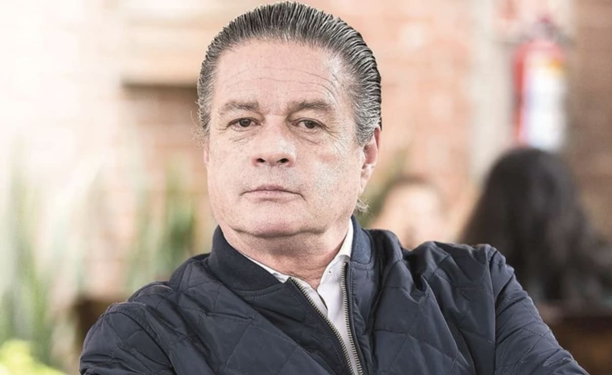 Camacho dio a conocer que su hijo Maximiliano actúa de intermediario entre él y su ex - Créditos: Instagram