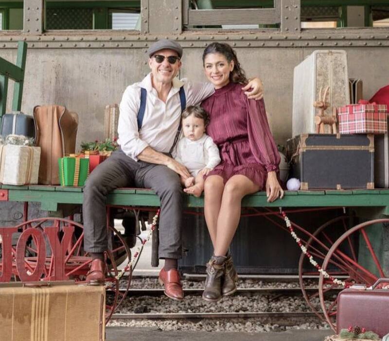 Carlos Calderón y Vanessa Lyon sorprenden al aparecer juntos tras las peleas y disputas legales - Créditos: Instagram