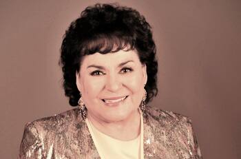 Transcurrió más de una hora para que Carmen Salinas fuera atendida por el derrame cerebral