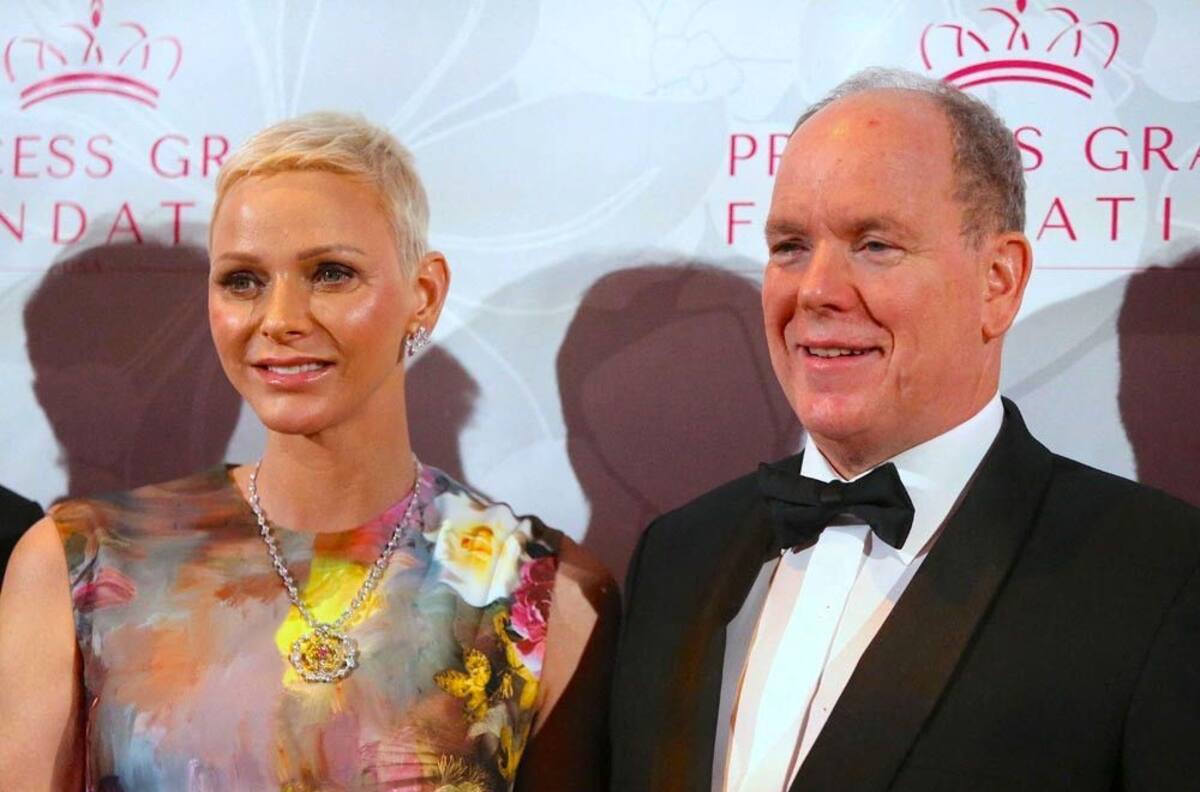 Princesa Charlene luce diamante púrpura nunca antes visto en visita a NY junto a Alberto de Mónaco