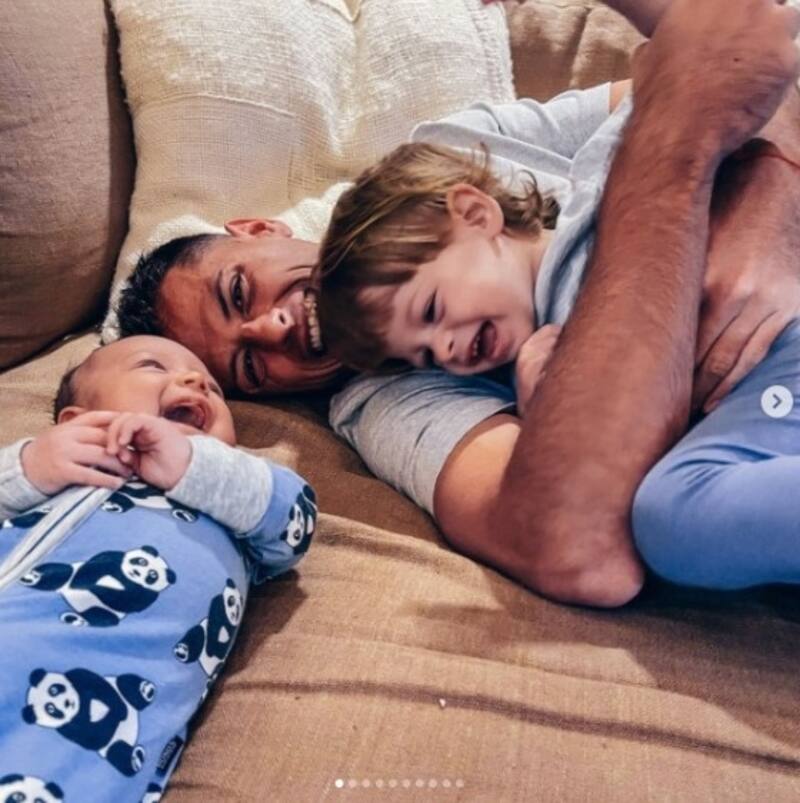 Chicharito Hernández tiene un encuentro con sus hijos - Créditos: Instagram @ch14_