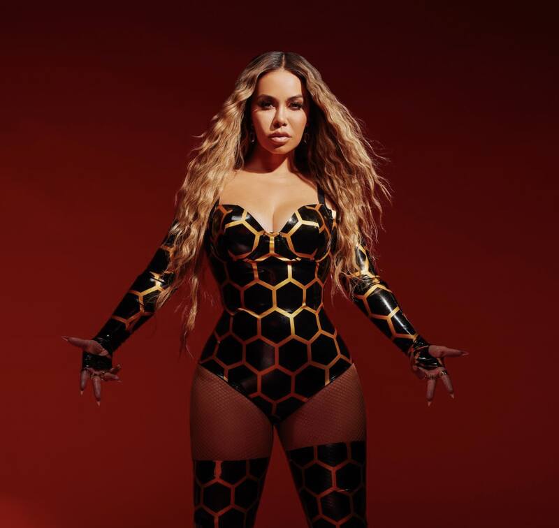 Chiquis Rivera manda una fuerte indirecta a la familia de su fallecida mamá - Créditos: Instagram