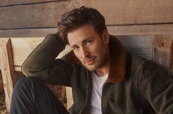 Chris Evans cuenta cómo fue su primer beso y su primer amor