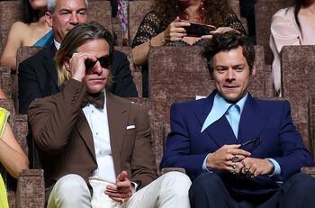 Esto opina Chris Pine de Harry Styles, a quien se le acusa de haberle escupido en una premiere