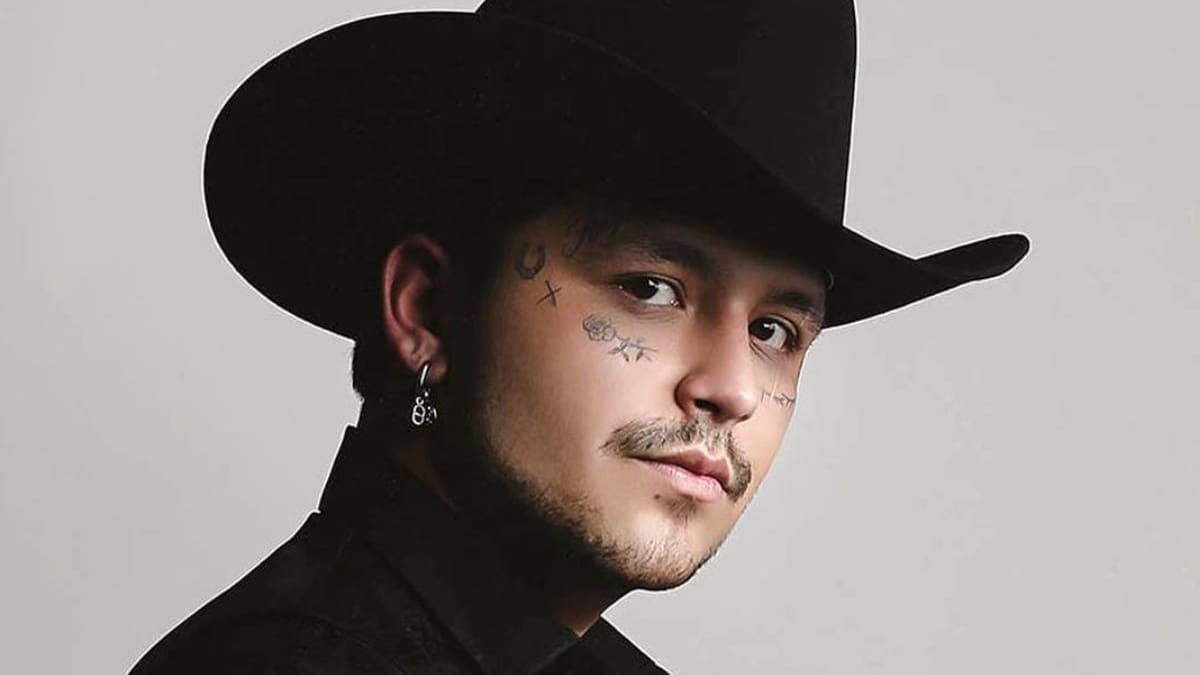 Christian Nodal reaparece en las redes sociales en medio de los rumores de que ya es papá junto a Cazzu