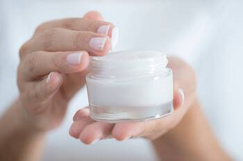 Piel de porcelana en tus 60s: colágeno casero a tu alcance