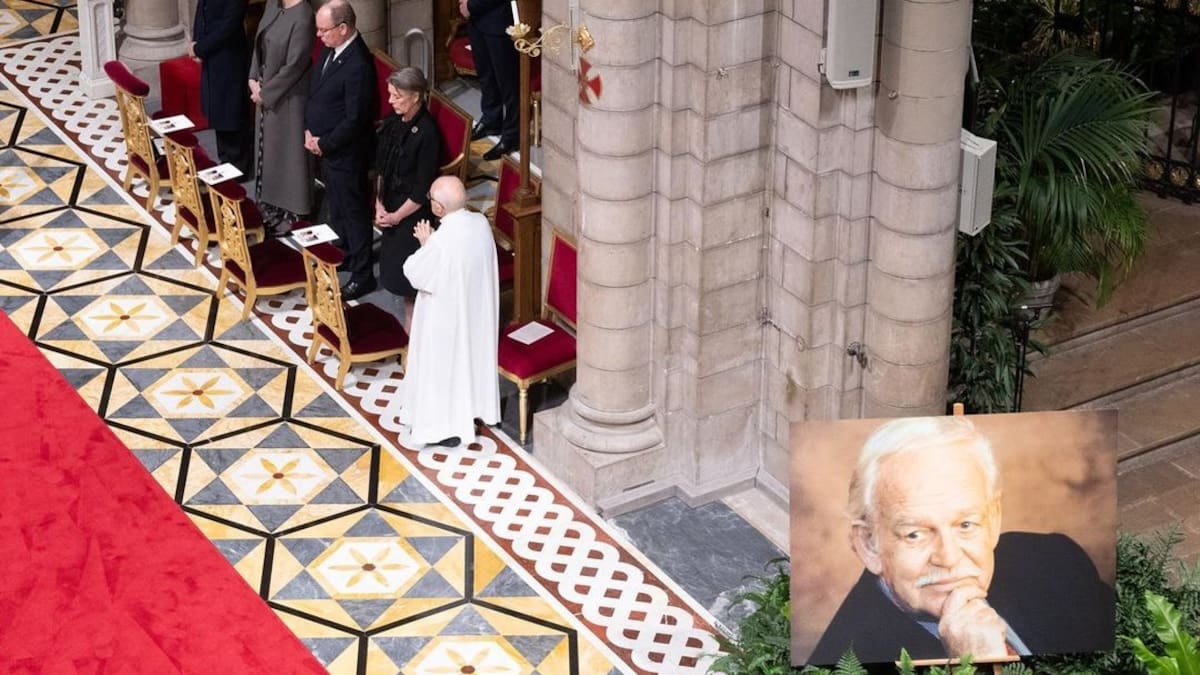 Princesa Charlene se reencuentra con Carolina y Estefanía de Mónaco, pero de forma muy desangelada