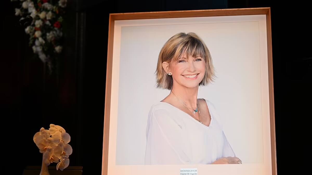 Viudo de Olivia Newton-John rinde sensible tributo a su esposa en funeral de Estado en Australia