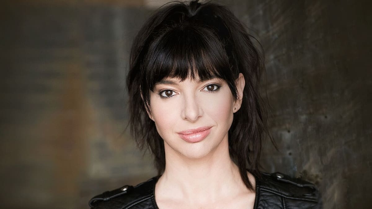 Confirman que la causa de muerte de actriz de 'Selena' fue suicidio