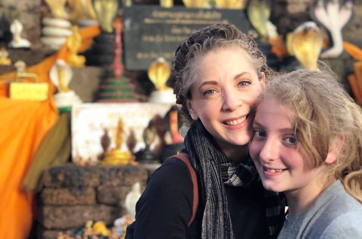 Hija de Edith González aparece junto a su papá, con outfit parecido al de la actriz