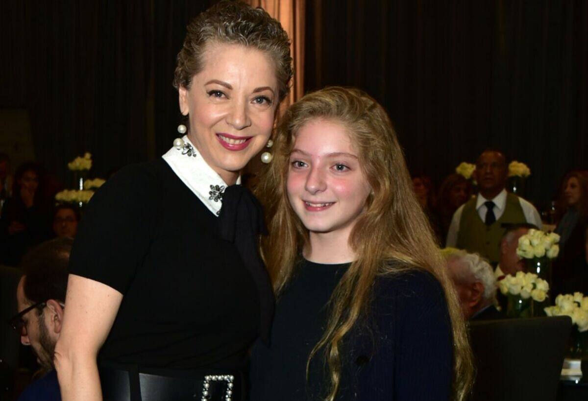 Constanza Creel reaparece con su papá y sorprende con parecido a Edith González - Créditos: Instagram