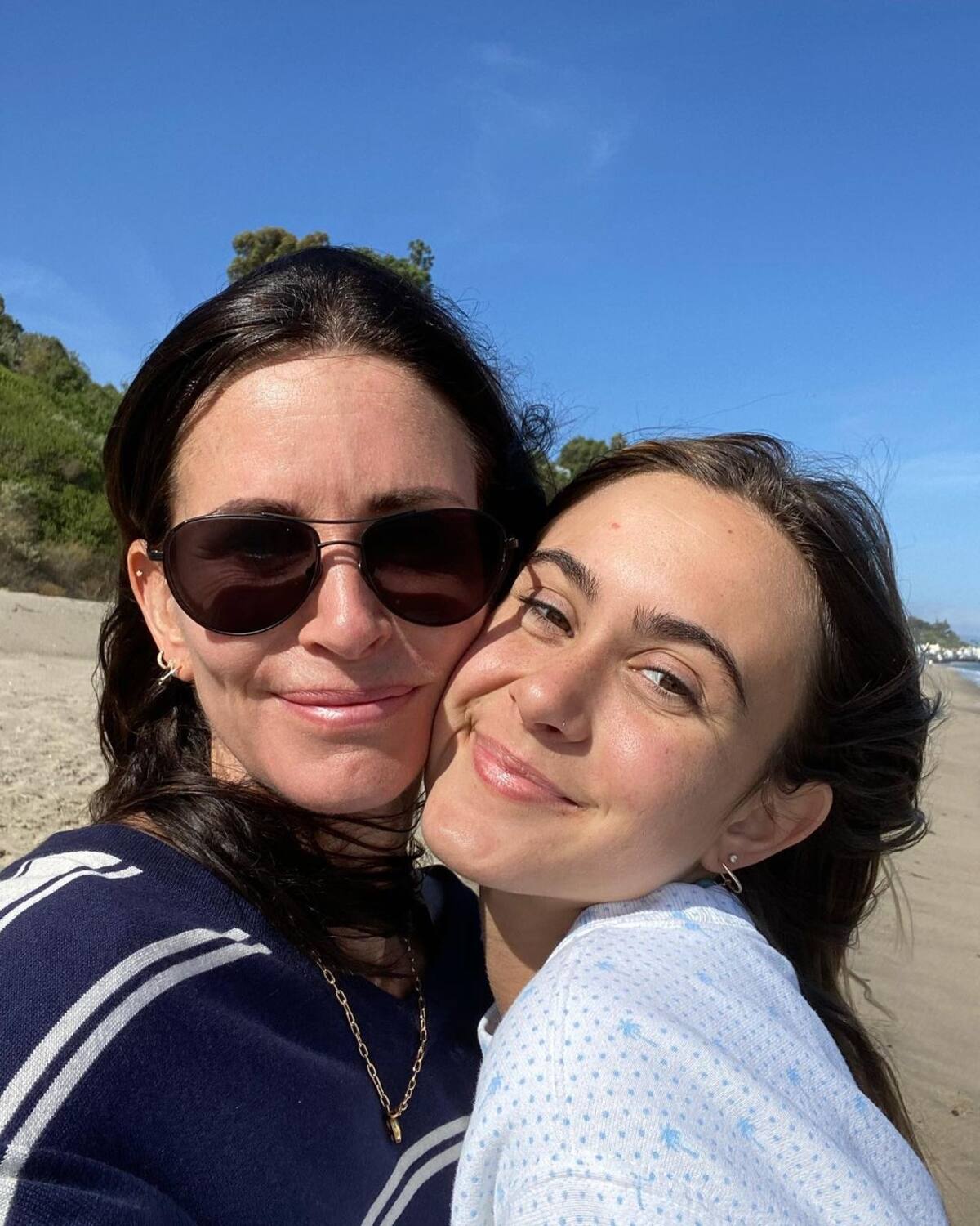 Courteney Cox decidió tatuarse en conjunto con su amiga e hijos - Créditos: Instagram