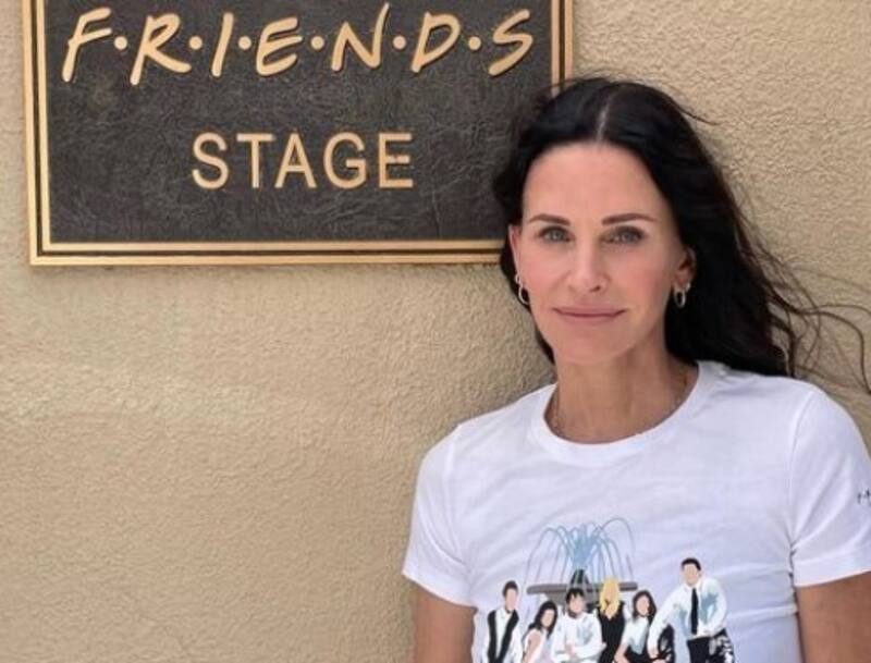 Courteney Cox deja la pantalla por las pizzas - Créditos: Instagram