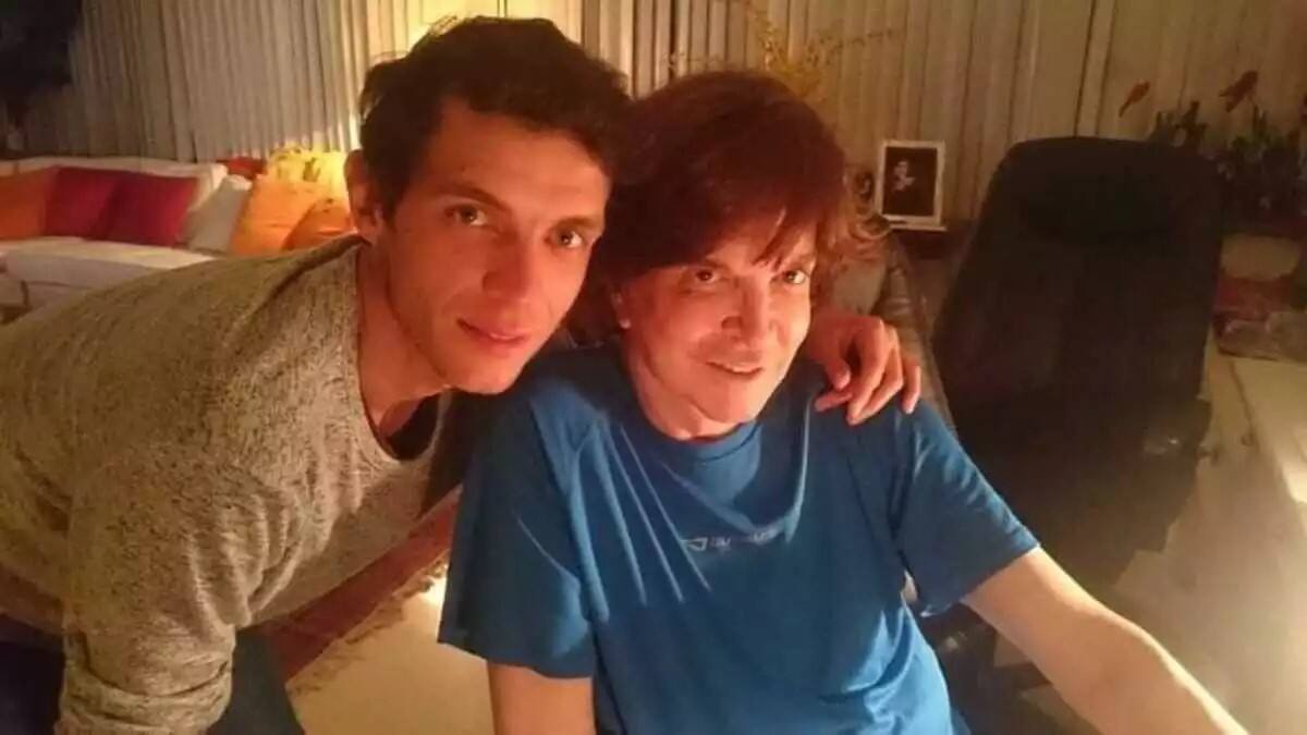 Hijo de Camilo Sesto causa inquietud generalizada tras revelarse su aspecto físico