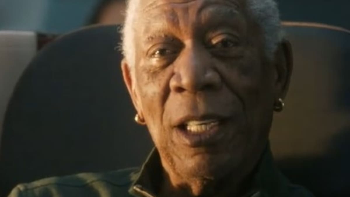 El misterioso guante negro que Morgan Freeman lució en los Óscar