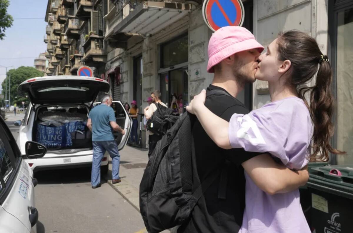 Oleg Psiuk, líder de la banda que ganó el Eurovision, regresa a Ucrania para continuar luchando