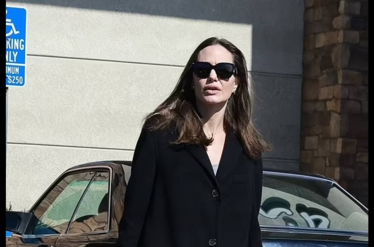 Angelina Jolie pasea por Los Ángeles con una de sus hijas más discretas
