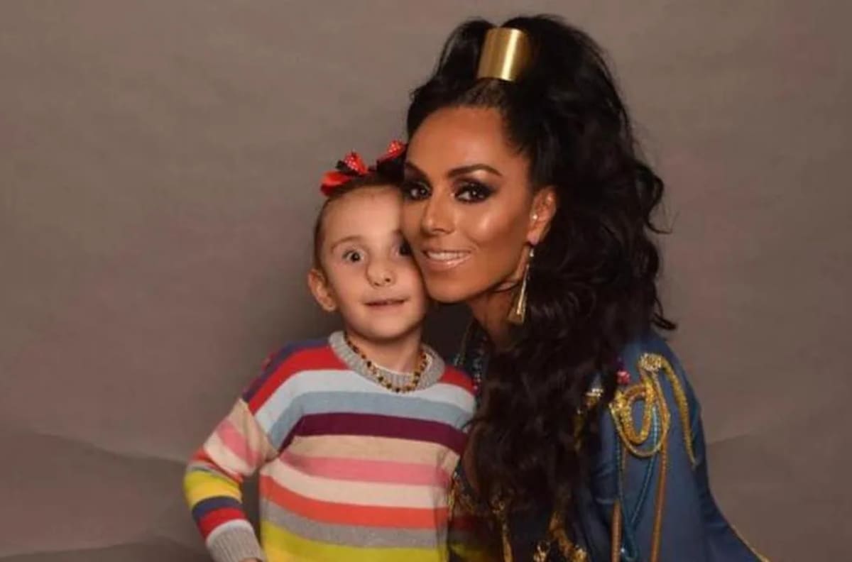 Hija de Ivonne Montero se somete a cirugía de corazón abierto y este fue el diagnóstico