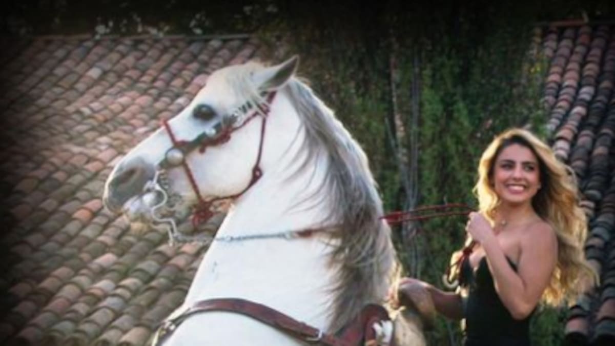 Michelle Renaud preocupa a sus fans luego de aparecer herida en el interior de una ambulancia