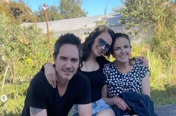 Mauricio Ochmann confirmó que sí existe una "tercera en discordia" en su noviazgo