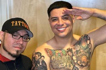 Líder de Grupo Firme muestra el resultado de cuatro nuevos tatuajes y es fuertemente criticado