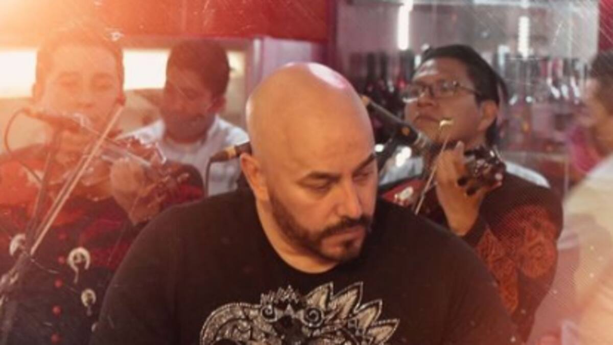 Fans de Lupillo Rivera le recuerdan a Belinda en pleno concierto