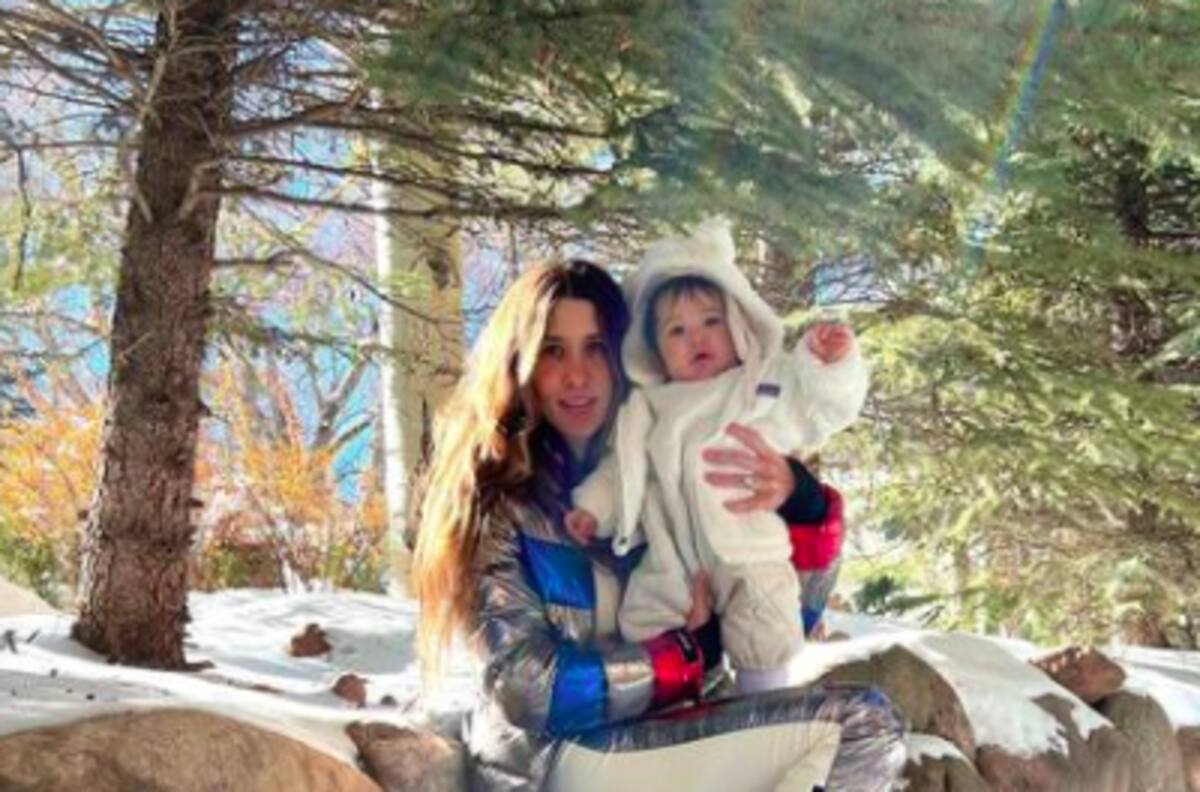 Las nietas de Alejandro Fernández disfrutan de unas heladas vacaciones a días de Navidad