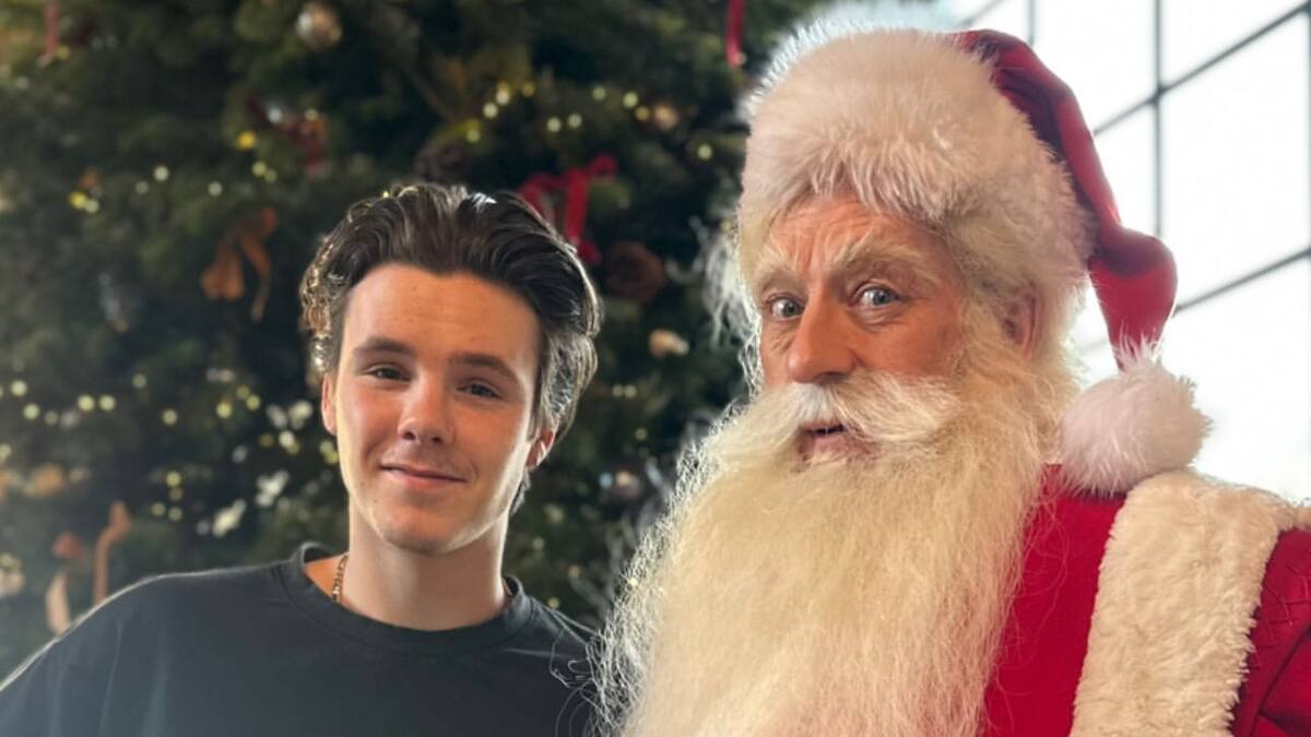 Victoria Beckham mostró las imágenes de Santa Claus con sus hijos