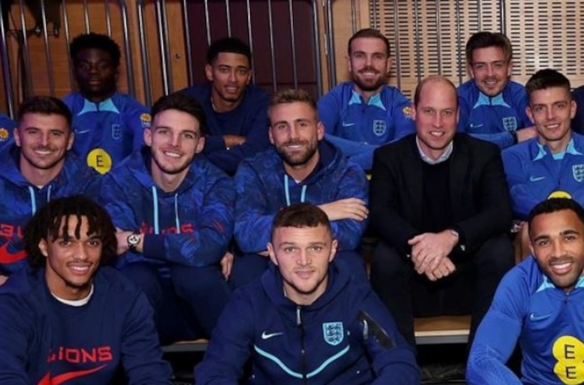 Príncipe William sorprende a la selección inglesa antes de viajar a Qatar