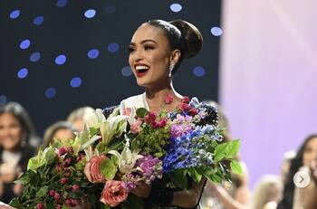 La leyenda sobre la posición de las manos de las participantes que las hace ganar Miss Universo