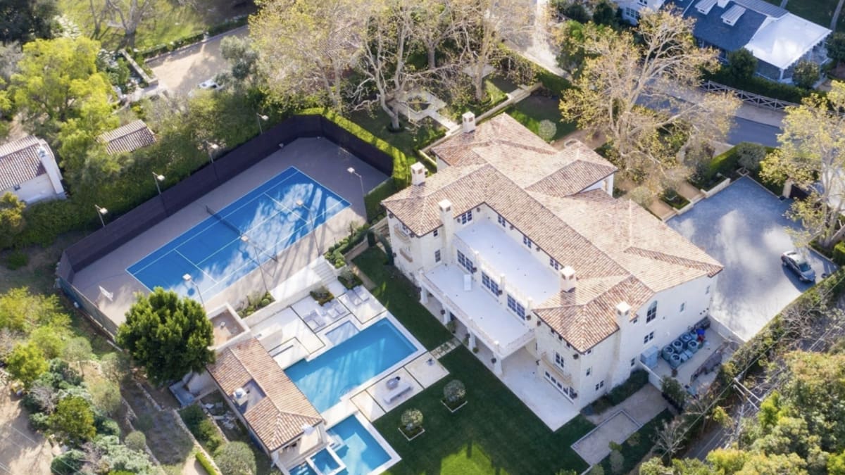 El príncipe Harry y Meghan Markle viven en una "humilde cabaña" en Montecito