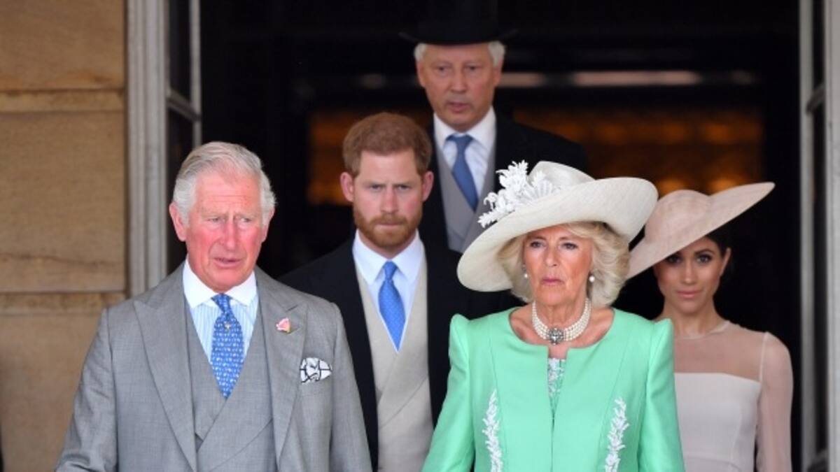 Príncipe Harry califica a la reina Camila como una "villana peligrosa"