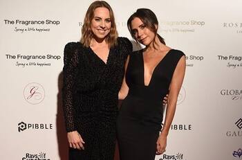 Victoria Beckham casi provoca que expulsaran a una de sus compañeras de las Spice Girls