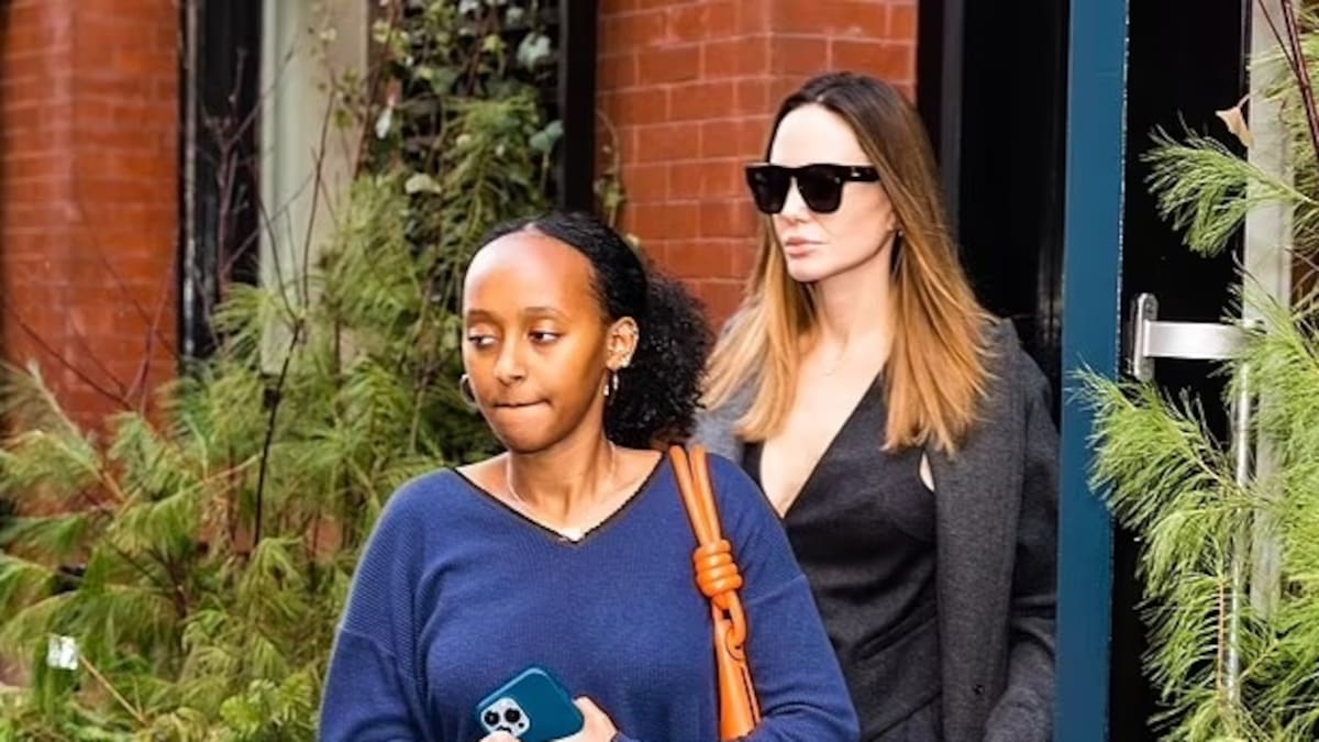 Zahara Jolie-Pitt estrena radiante look mientras pasea con Angelina Jolie por Nueva York