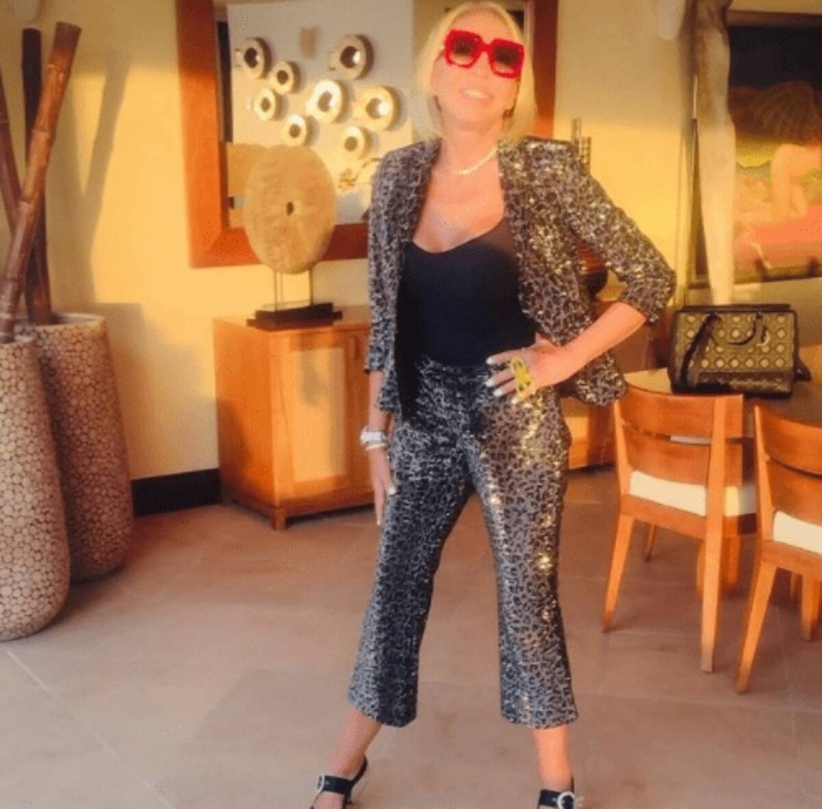 ¿Cuánto pagó Laura Bozzo para que se suspendiera la orden de captura en su contra? - Créditos: Instagram Laura Bozzo