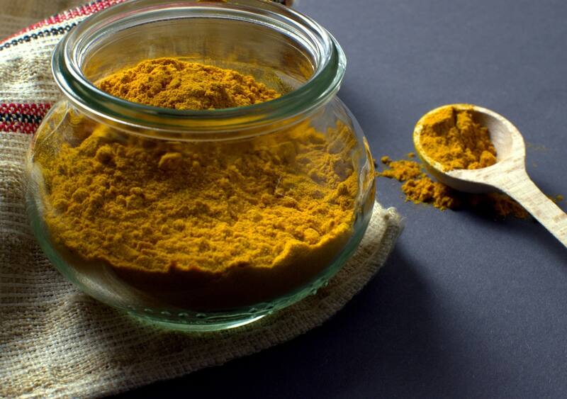 La cúrcuma es una bendición para el cuidado capilar.