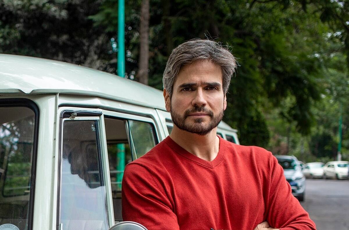 Daniel Arenas sufre de acoso en pleno programa en vivo por parte de una leyenda mexicana