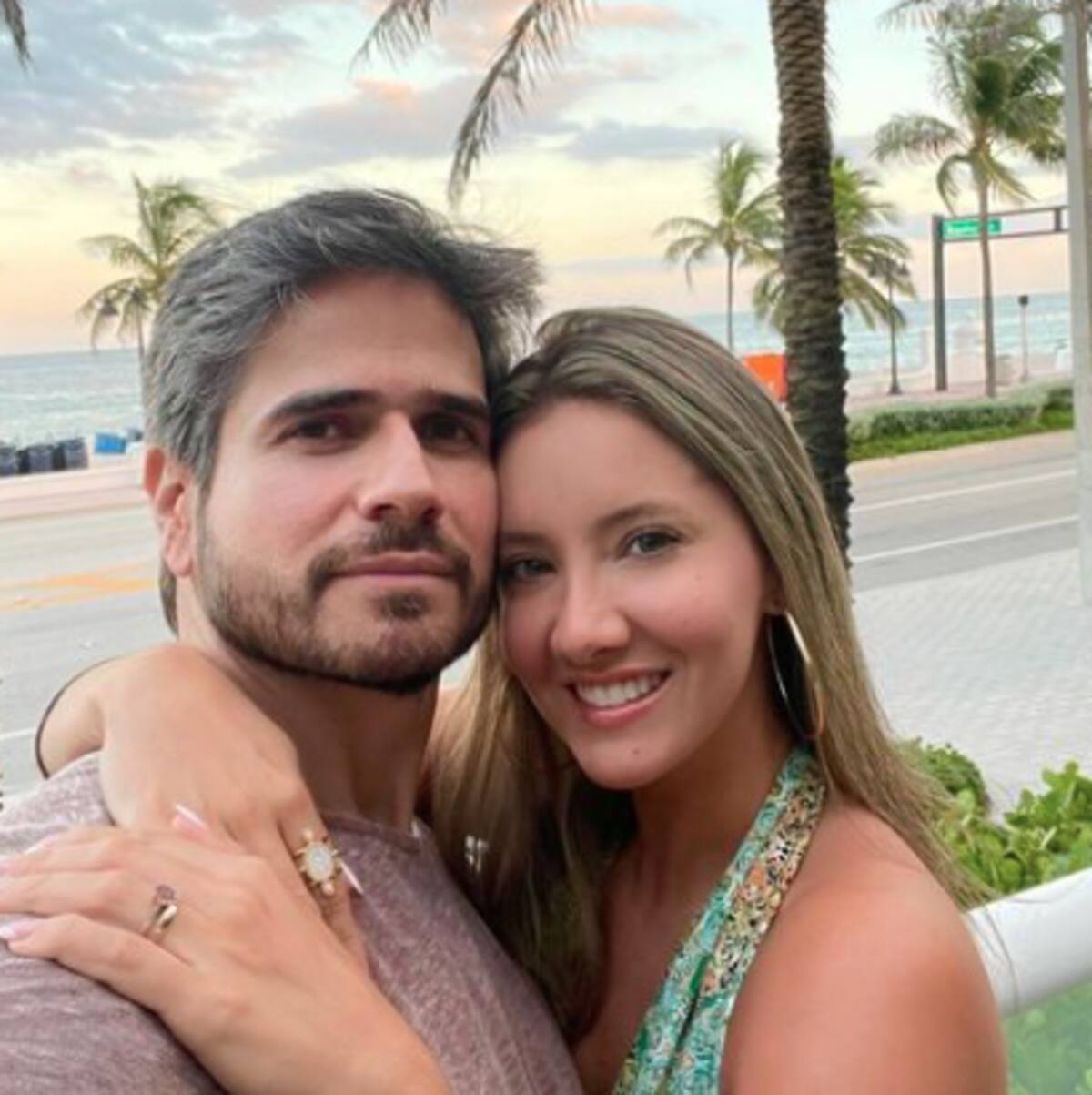Daniel Arenas y Daniela Álvarez presumen su arbolito de Navidad - Créditos: Instagram