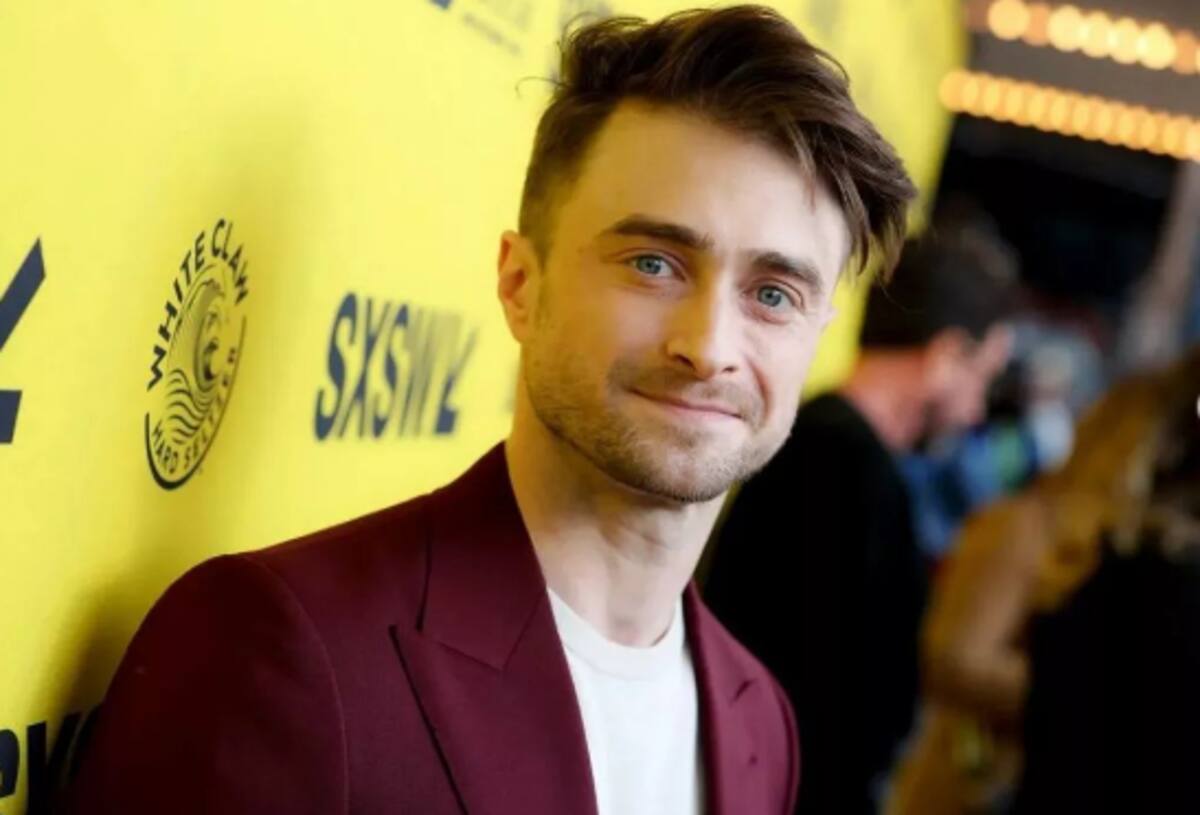 Daniel Radcliffe y su novia posan juntos en una alfombra roja por primera vez en casi una década - Créditos: Instagram