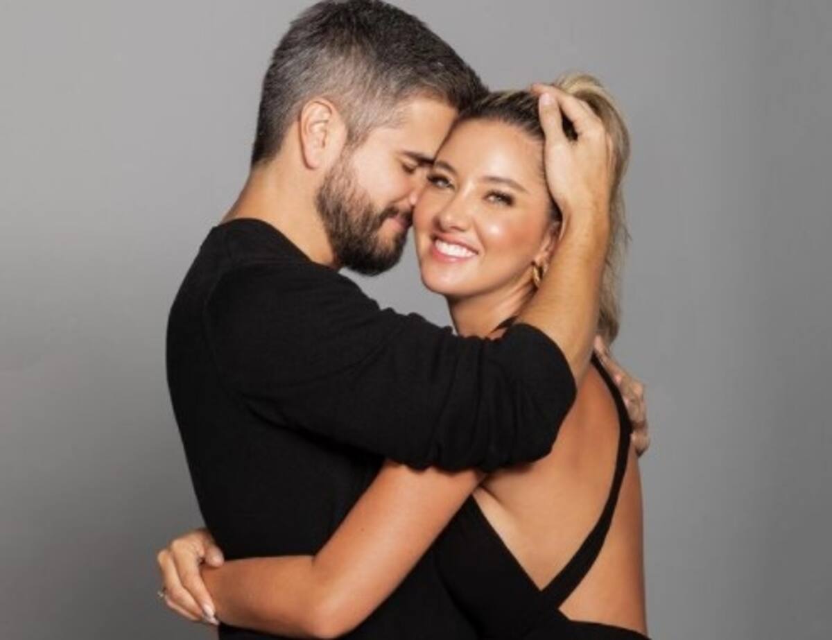 Daniella Álvarez y Daniel Arenas se dan un abrazo con muchos significados - Créditos: Instagram