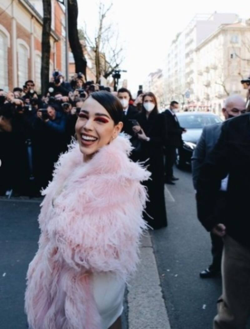 Danna Paola llega a Milán para la semana de la moda - Créditos: Instagram