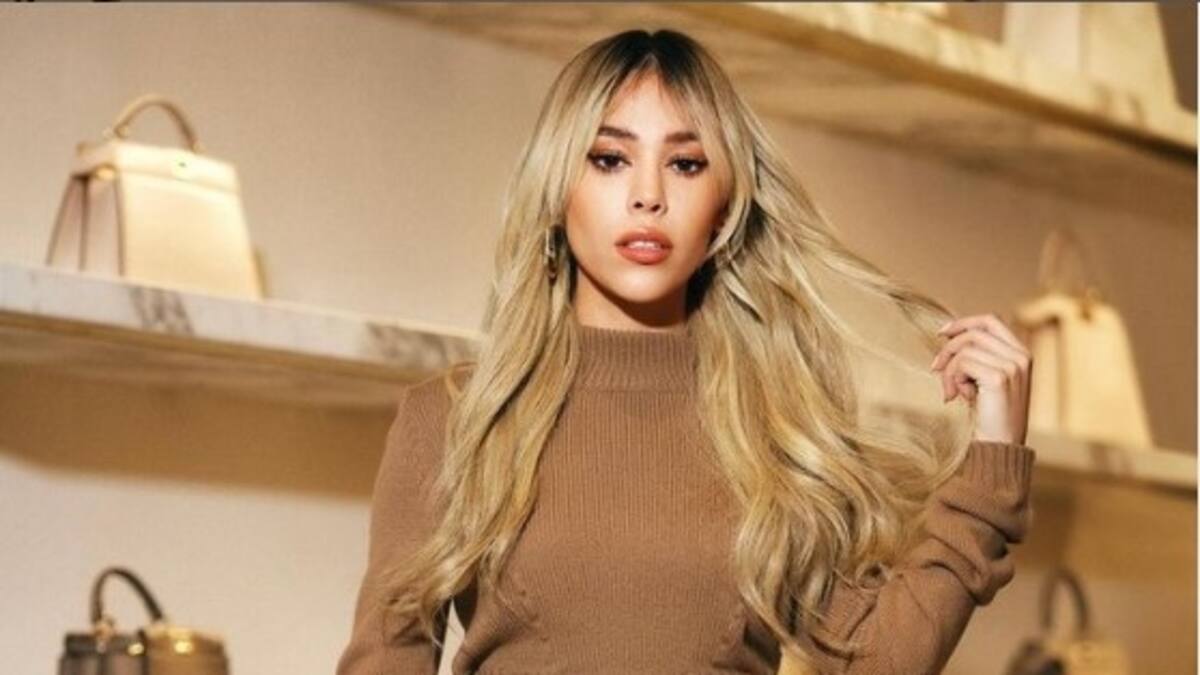 Así Danna Paola sigue su carrera en el mundo de la moda
