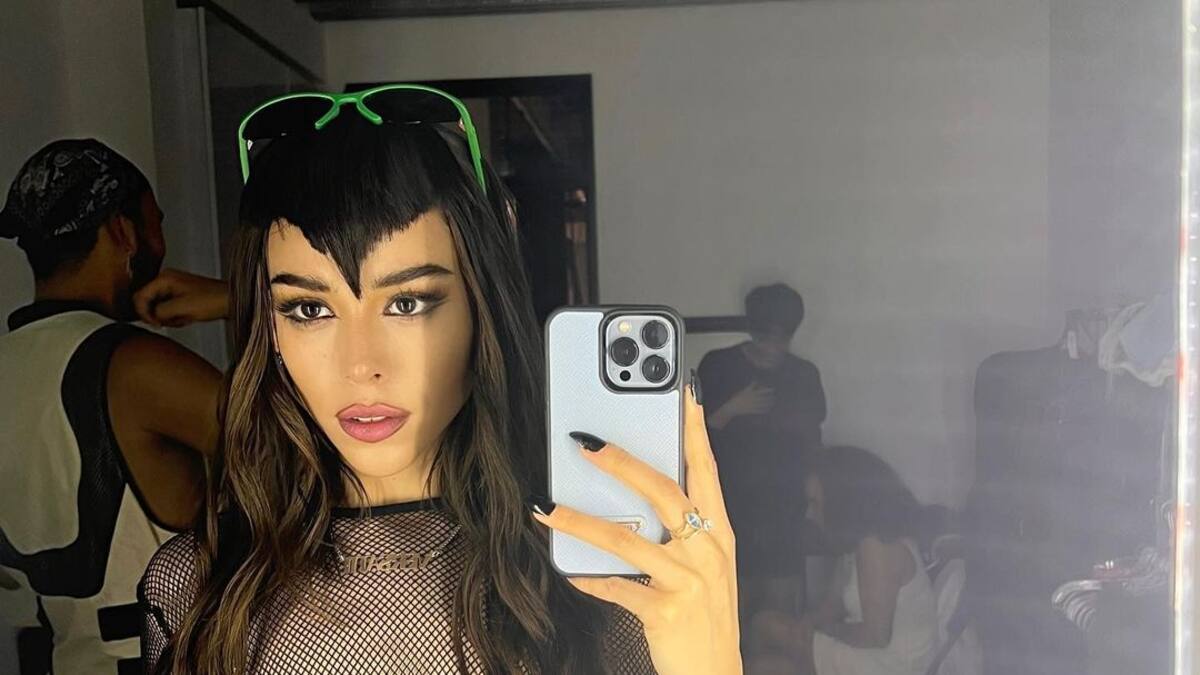 Danna Paola anuncia importante noticia y Alex Hoyer le envía un regalo para celebrar