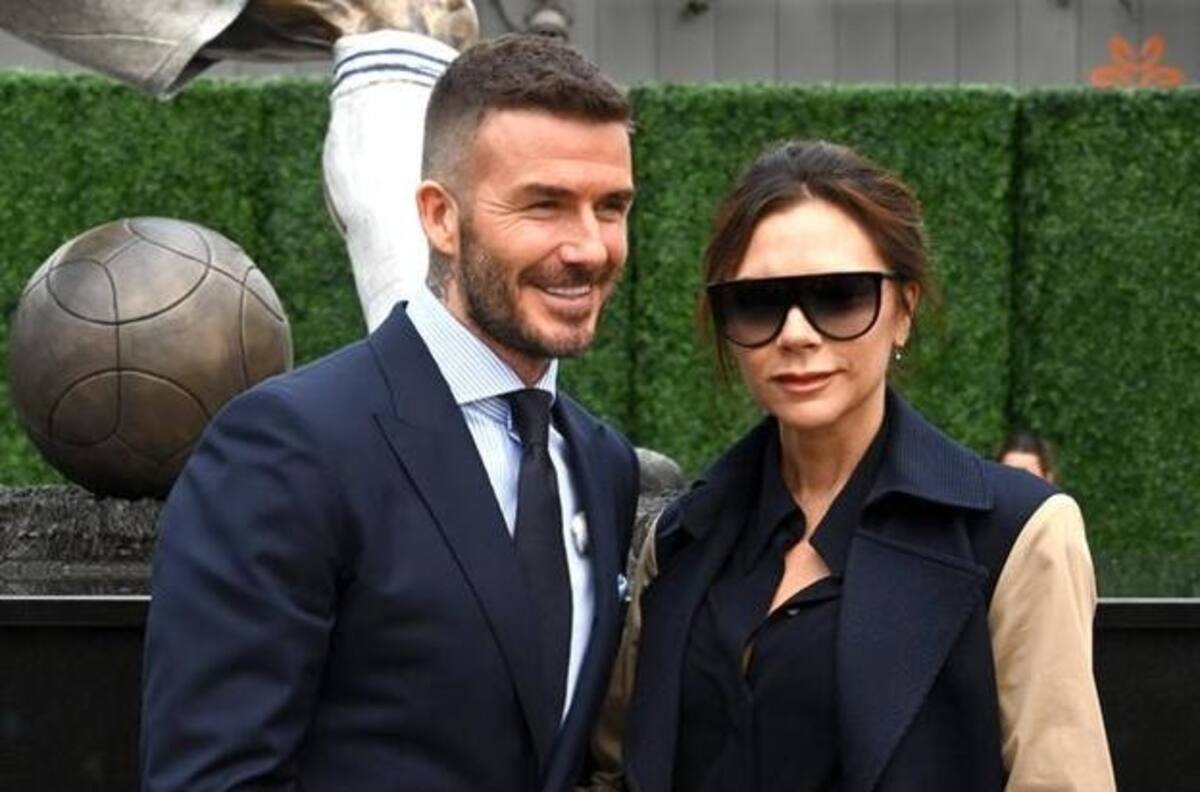 David Beckham exhibe a su esposa Victoria; la graba sin que se de cuenta y se burla