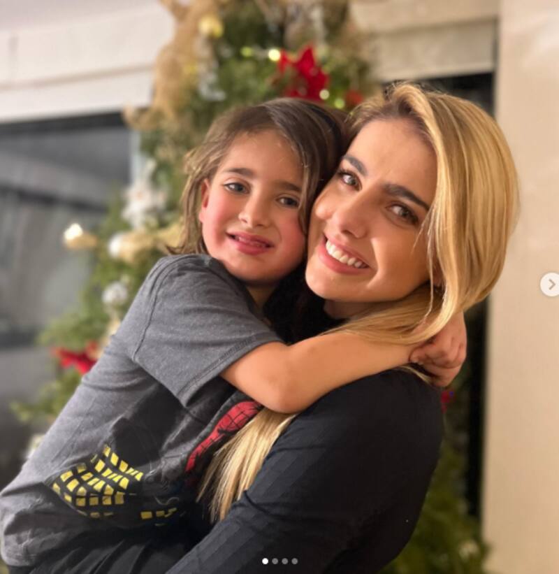 Demanda Michelle Renaud al padre de su hijo por maltrato - Créditos: Instagram