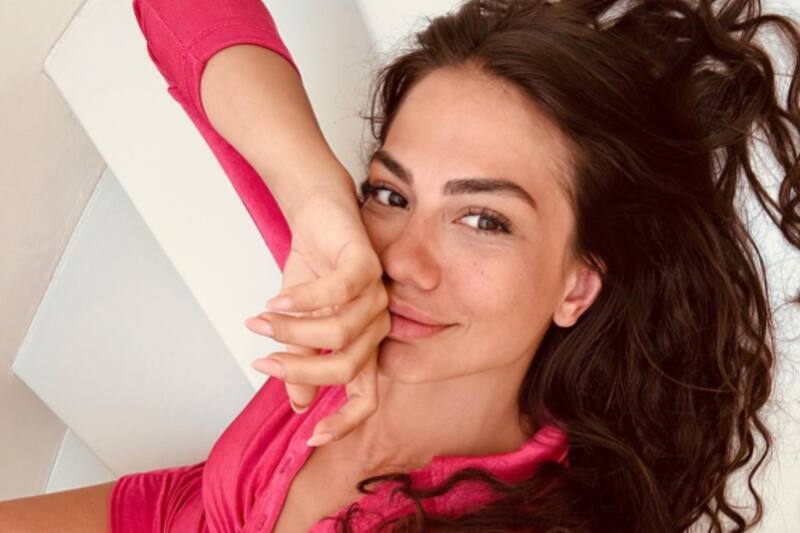 Demet Özdemir es una de las actrices jóvenes de Turquía de mayor reputación artística.