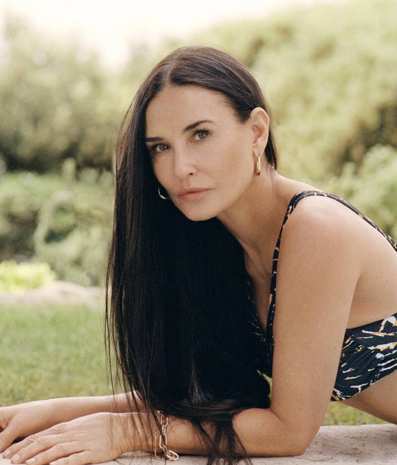Demi Moore modela su propia línea de bikinis - Créditos: Instagram
