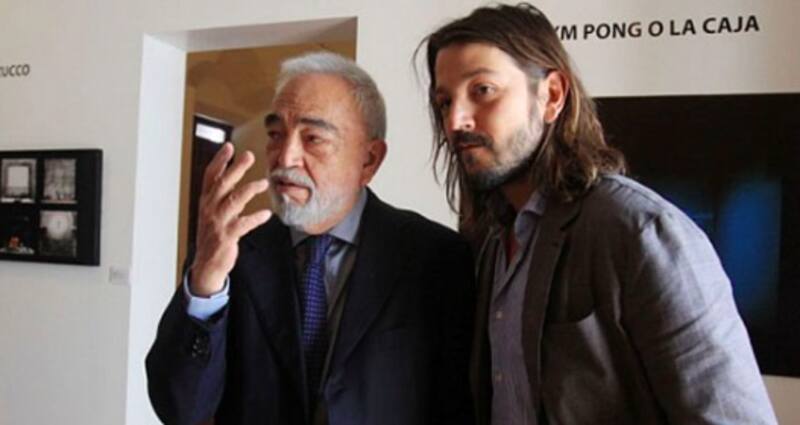 Diego Luna está de luto, murió su padre - Créditos: Twitter